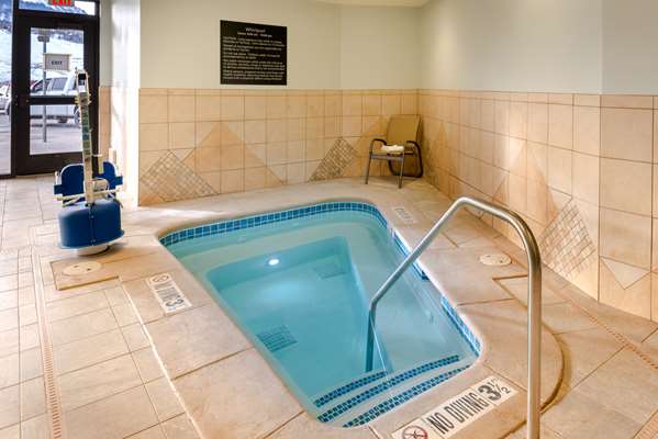 Pool - Hampton Inn & Suites Silverthorne