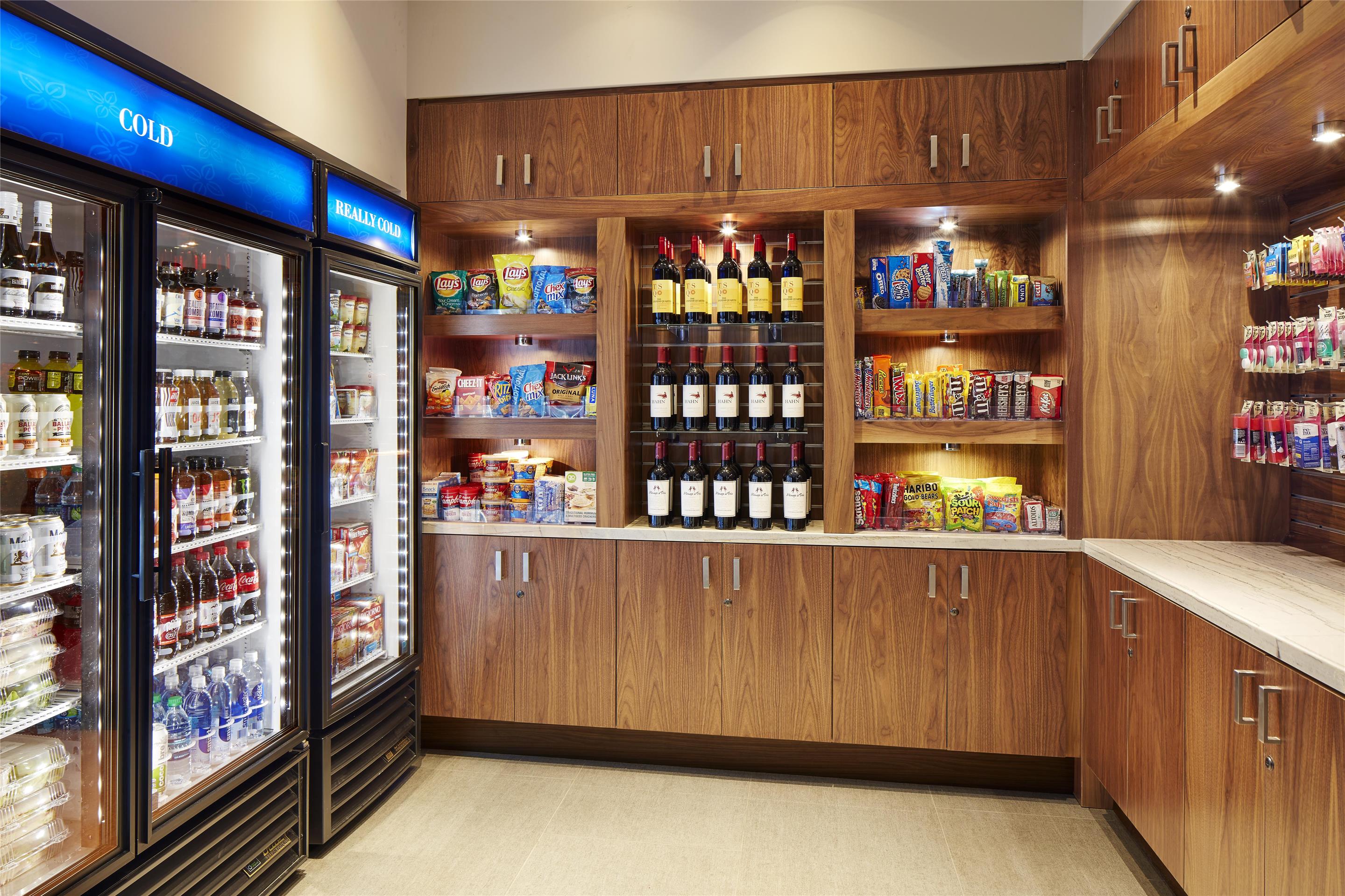 Restaurant | Hilton Garden Inn San Diego Downtown/Bayside, CA
