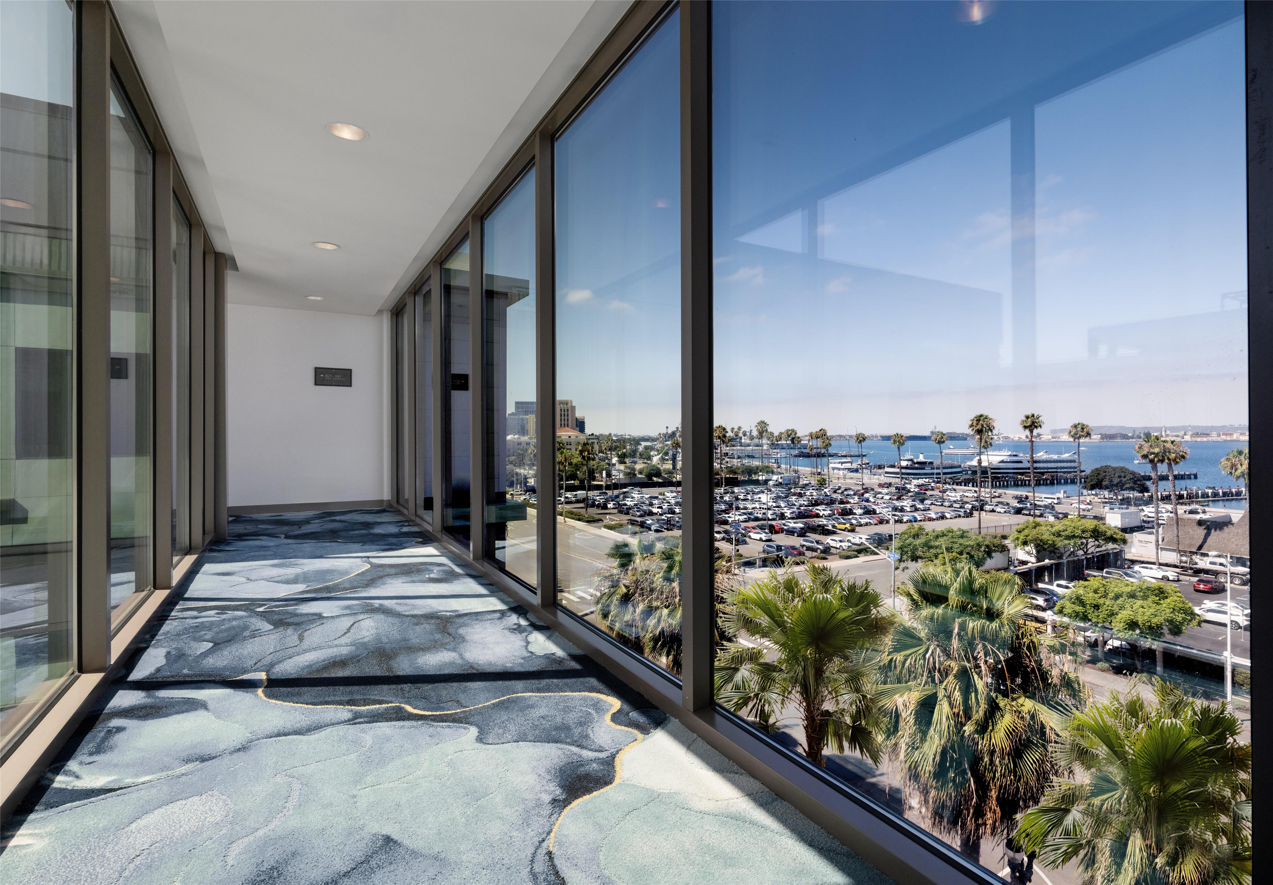 Lobby | Hilton Garden Inn San Diego Downtown/Bayside, CA