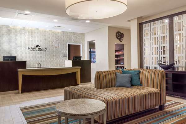  - Hawthorn Suites by Wyndham Triadelphia - I-70, Exit 10