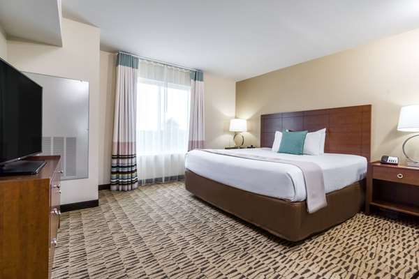  - Hawthorn Suites by Wyndham Triadelphia - I-70, Exit 10