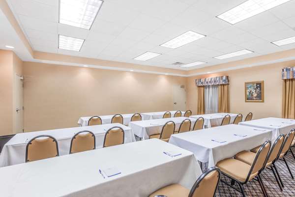  - Baymont Inn & Suites Cartersville - I-75, Exit 296