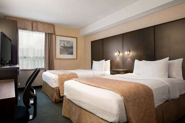  - Days Inn & Conference Centre Renfrew