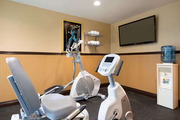 Fitness/ Exercise Room - Days Inn & Conference Centre Renfrew