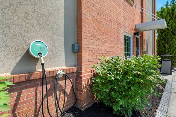  - Best Western Hilliard Inn & Suites - I-270, Exit 13