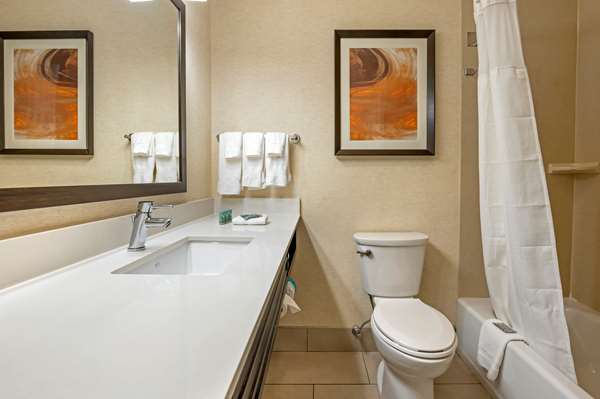  - Best Western Hilliard Inn & Suites - I-270, Exit 13