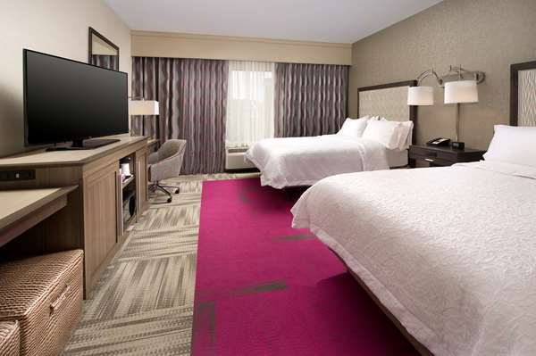  - Hampton Inn & Suites East Louisville