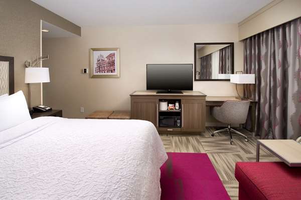  - Hampton Inn & Suites East Louisville