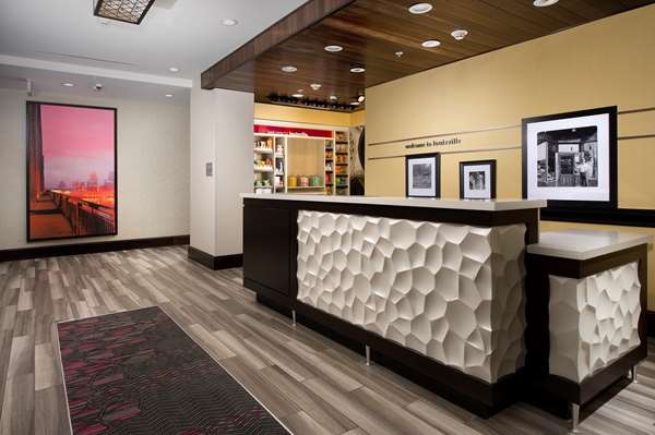  - Hampton Inn & Suites East Louisville
