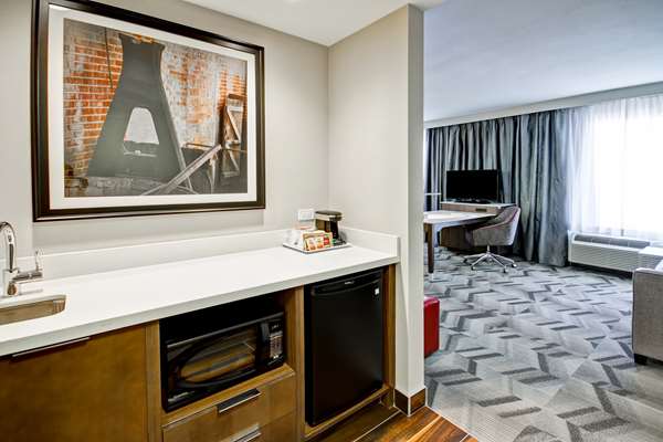  - Hampton Inn & Suites Medicine Hat