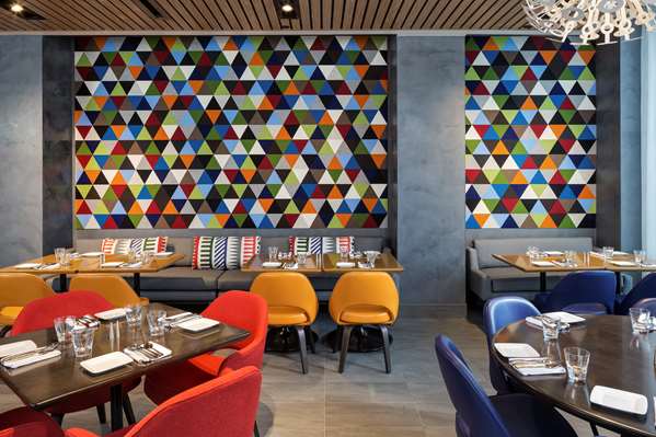 Restaurant - Hyatt Regency Hotel Bloomington