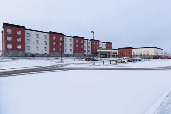 Exterior view - Chateau Nova Peace River
