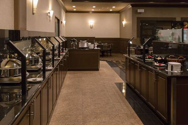 Restaurant - Chateau Nova Peace River