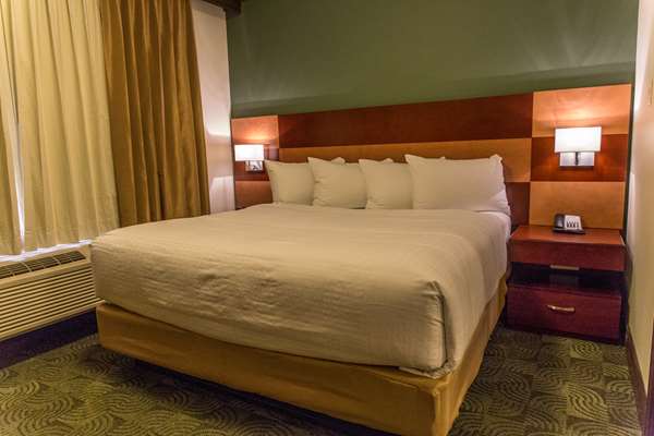 Suite - Chateau Nova Peace River