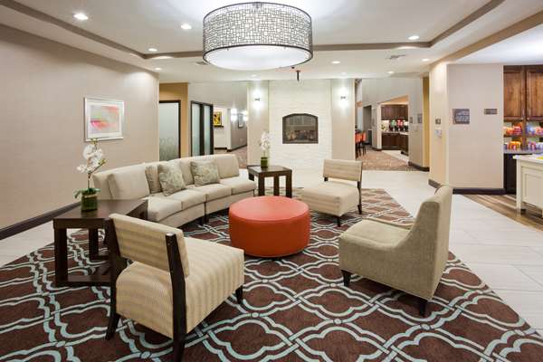  - Homewood Suites by Hilton Davenport - I-74, Exit 1