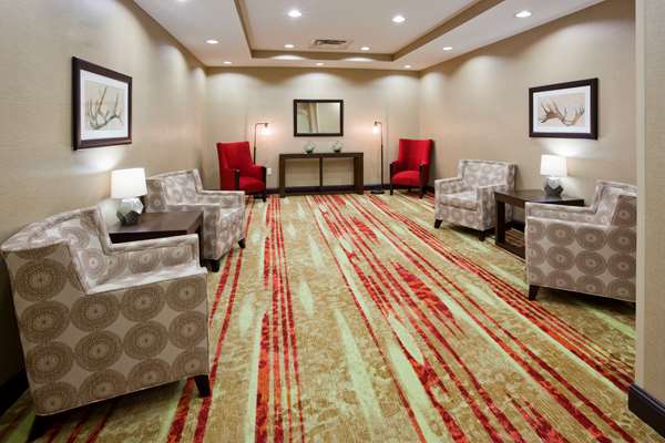  - Homewood Suites by Hilton Davenport - I-74, Exit 1