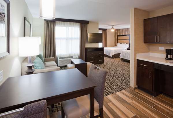  - Homewood Suites by Hilton Davenport - I-74, Exit 1