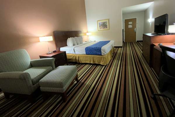  - Travelodge Wytheville - I-77 & I-81, Exit 73