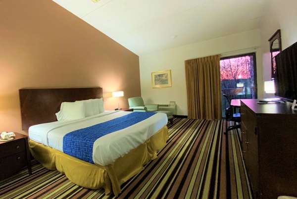  - Travelodge Wytheville - I-77 & I-81, Exit 73