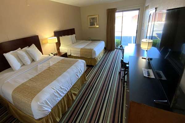  - Travelodge Wytheville - I-77 & I-81, Exit 73