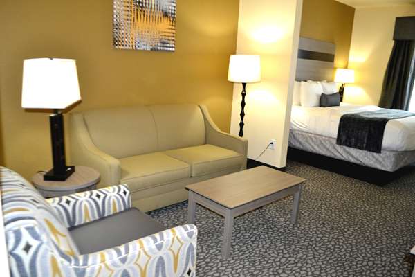 Suite - Best Western Sherwood Inn & Suites