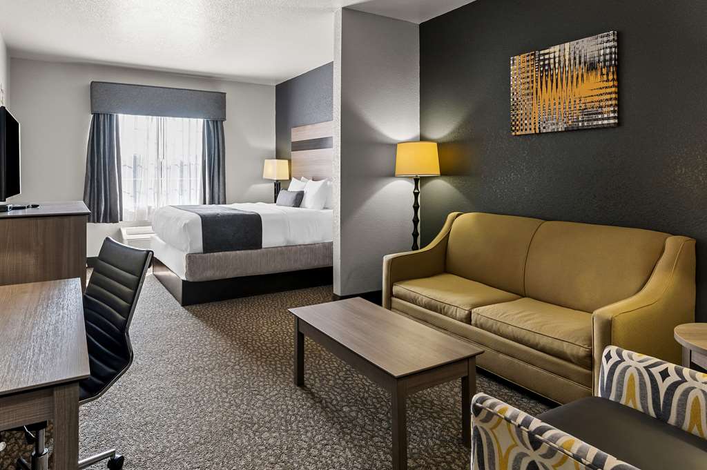 Best Western Sherwood Inn & Suites-guestroom-Guest Room,Suite,On-Site.jpg