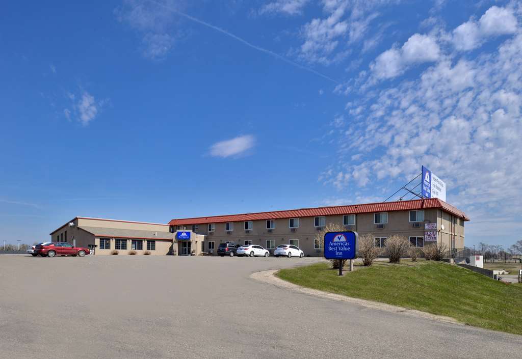 Sauk River Inn & Suites-Travelodge Hotel