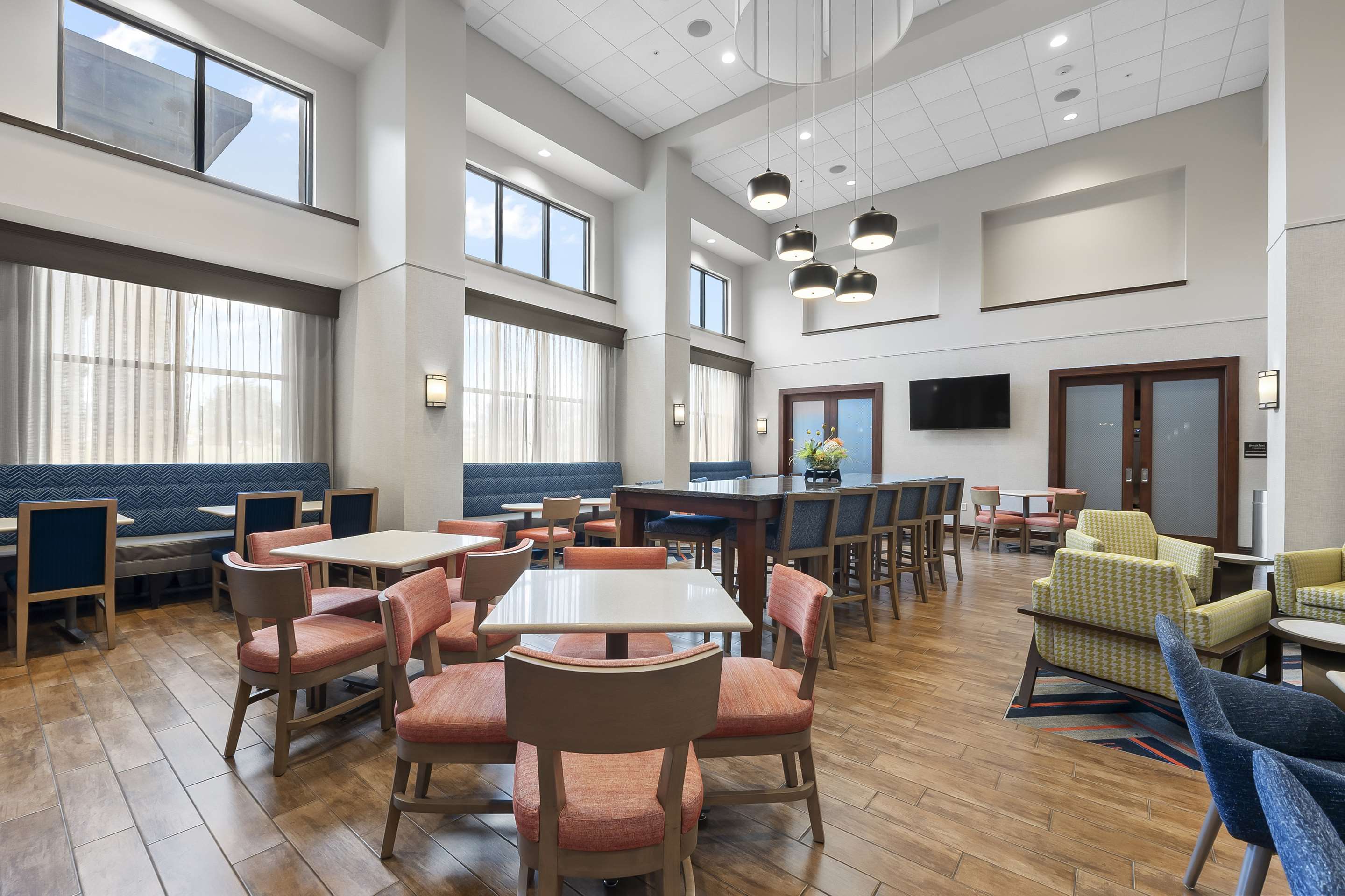 Lobby | Hampton Inn Cape Girardeau I 55 East