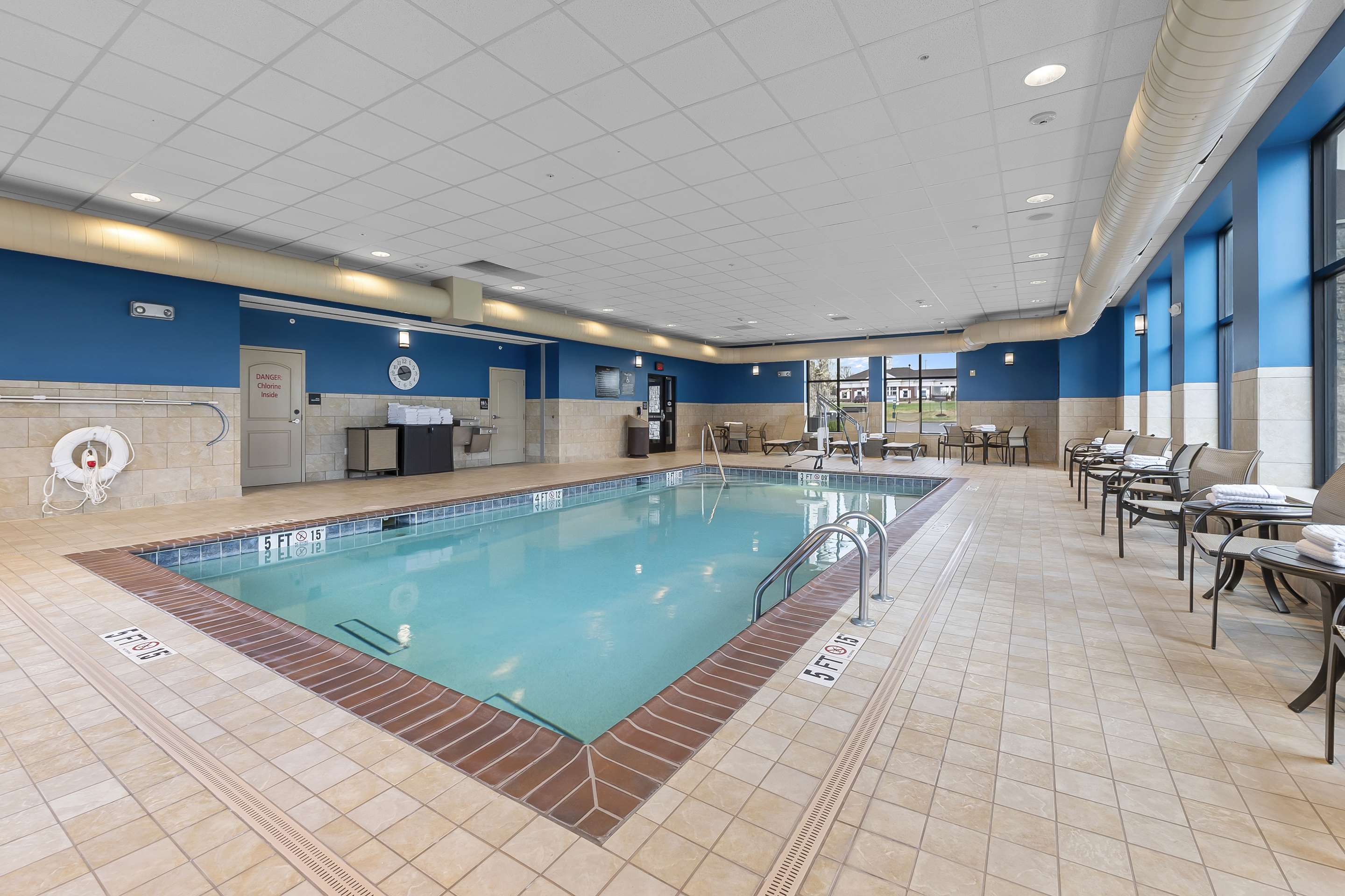 Pool | Hampton Inn Cape Girardeau I 55 East