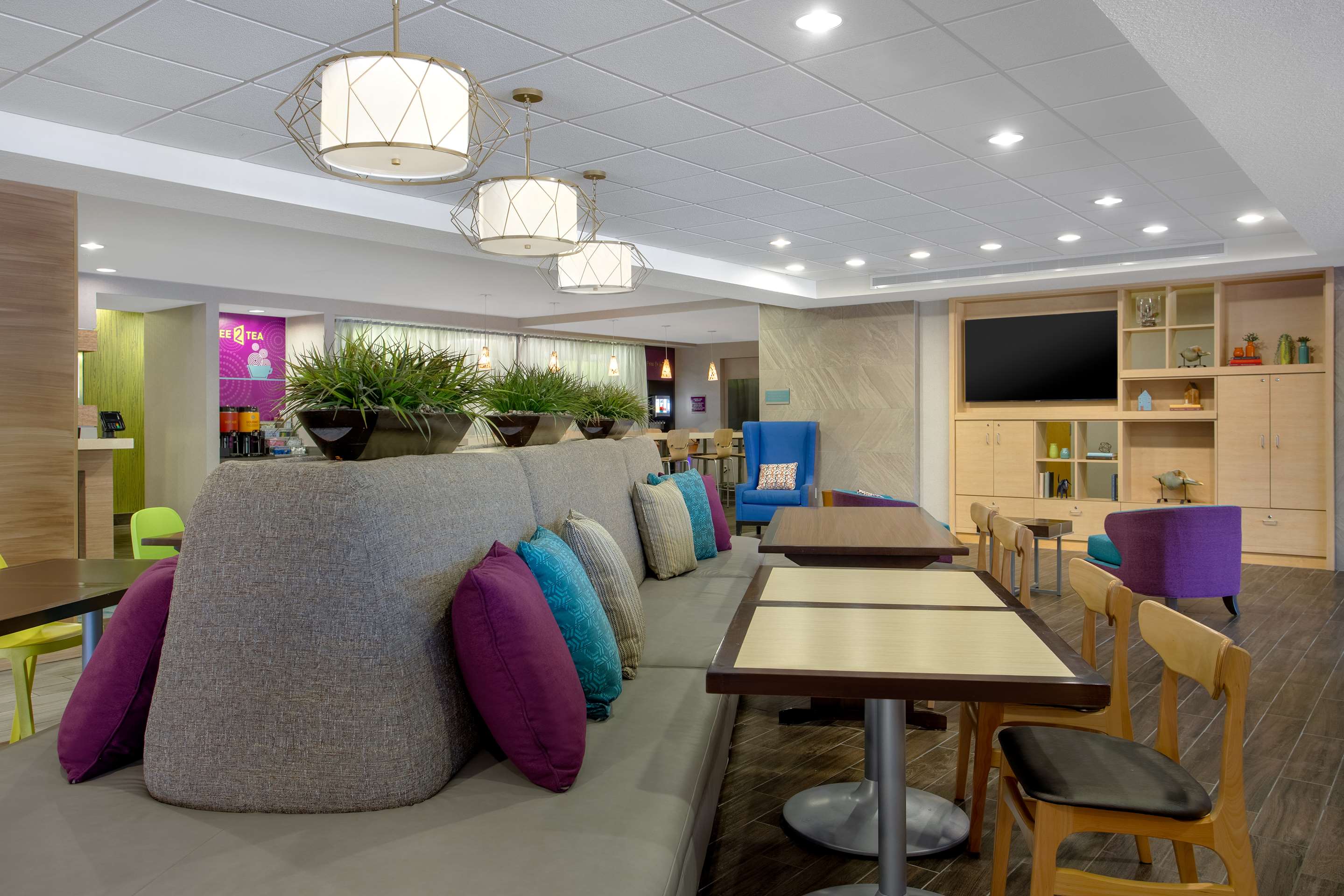Lobby | Home2 Suites by Hilton Gainesville Medical Center