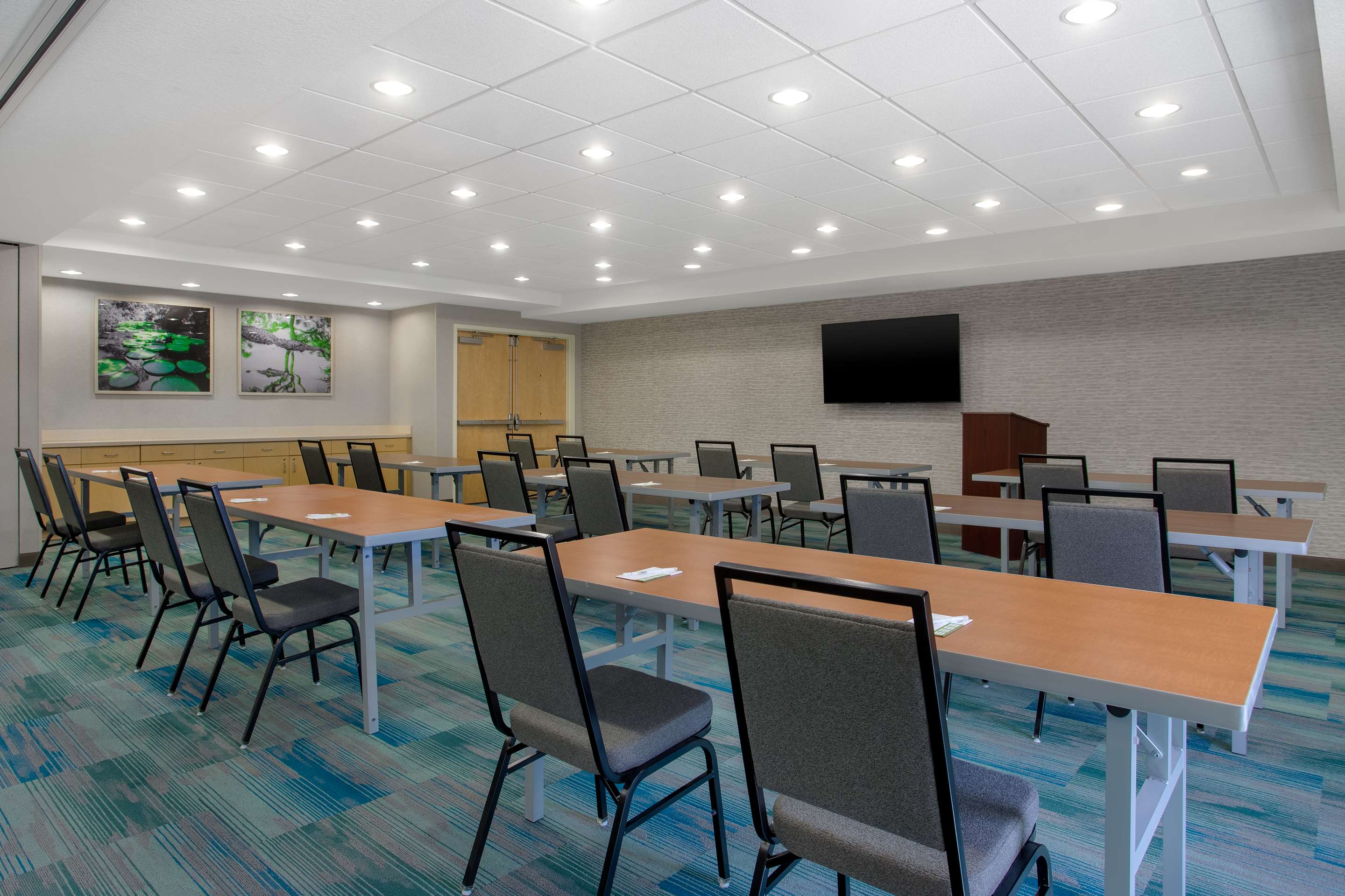 Meeting Room | Home2 Suites by Hilton Gainesville Medical Center