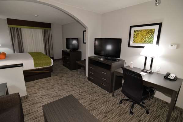 Suite - Best Western Plus Liberal Hotel
