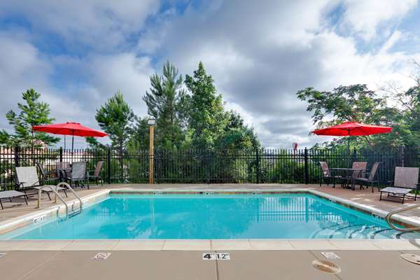 Pool - Hawthorn Suites by Wyndham Longview