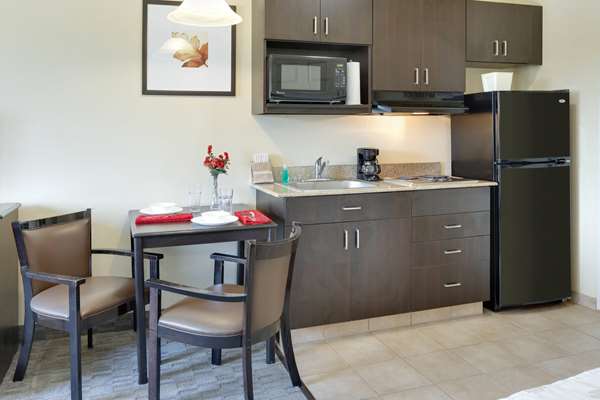  - Hawthorn Suites by Wyndham Longview