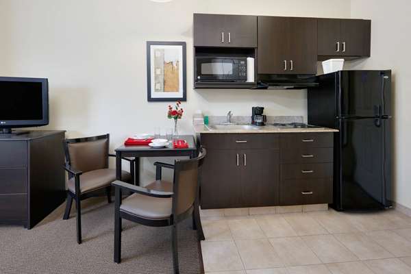  - Hawthorn Suites by Wyndham Longview