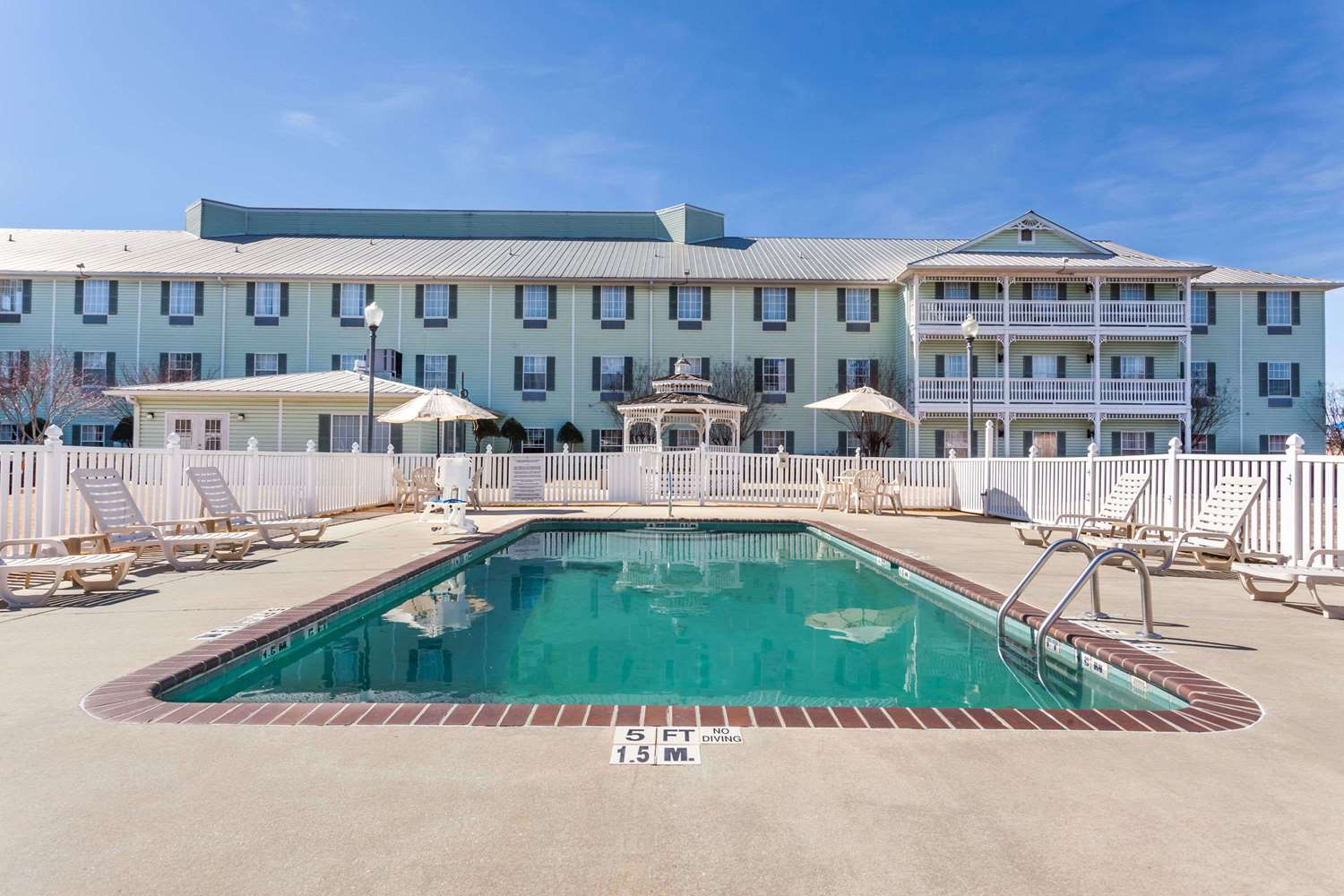 Baymont Inn And Suites Decatur Al