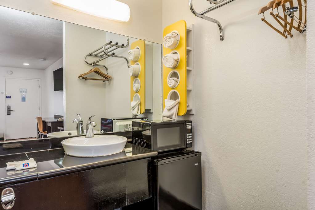 MOTEL 6 WESTLEY, CA-guestroom-Guest Room,Guest Room Amenity,Kitchen/Kitchenette,On-Site.jpg