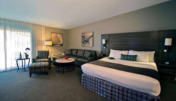 Suite - Executive Inn & Suites Oakland