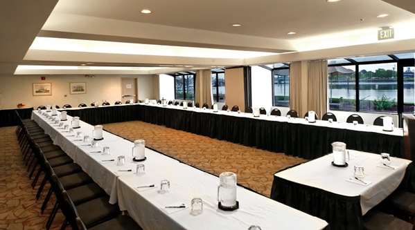  - Executive Inn & Suites Oakland