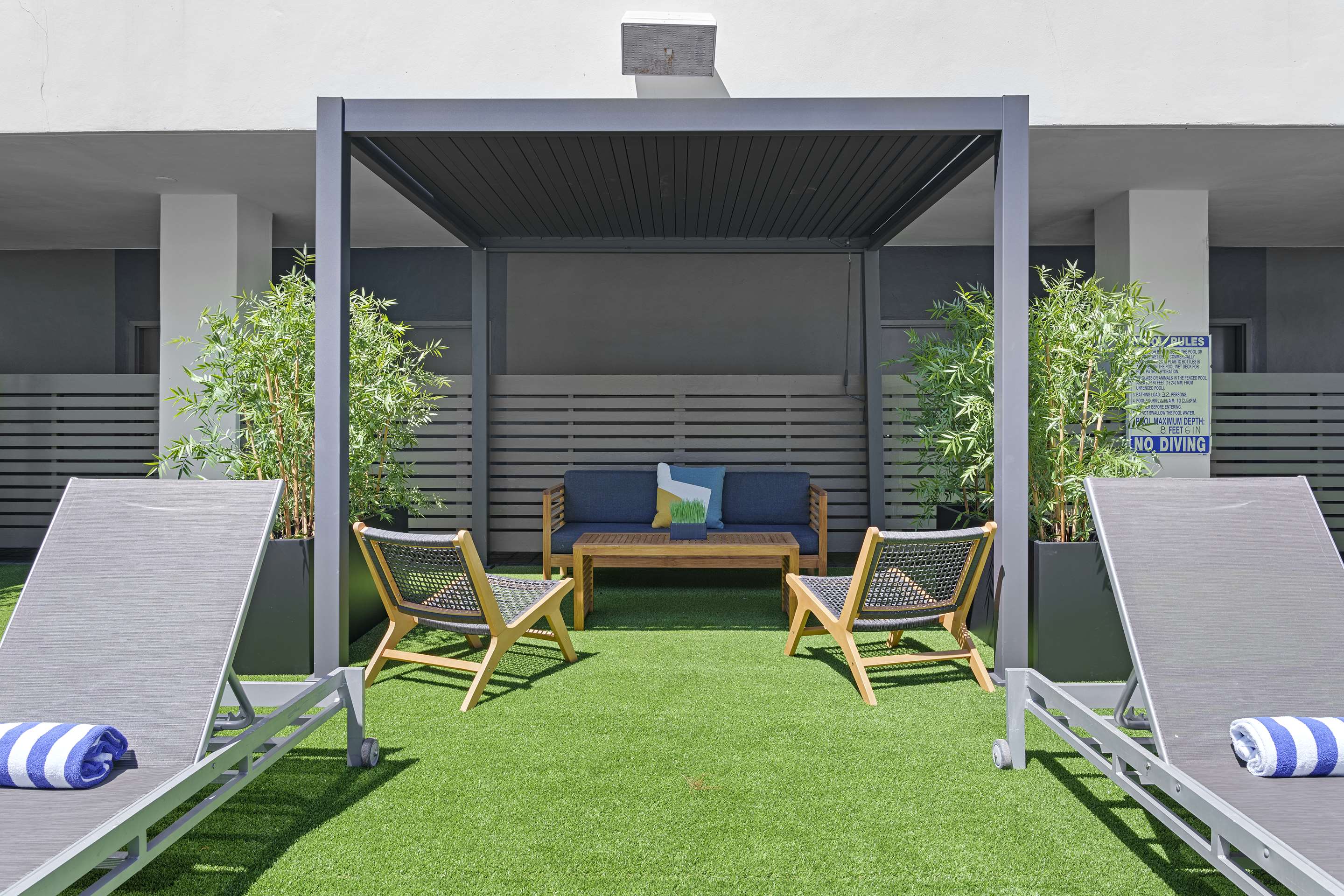 clipper pool deck cabana | B Ocean Resort Fort Lauderdale Beach