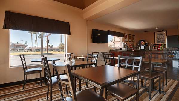 Amenities - SureStay Hotel by Best Western Blythe - I-10, Exit 239