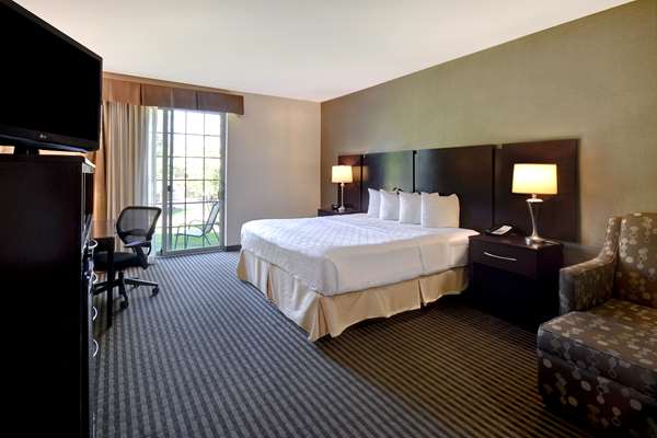  - Best Western Plus The Inn King of Prussia - I-76, Exit 328B