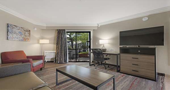 Suite - Best Western Plus Wine Country Inn Santa Rosa