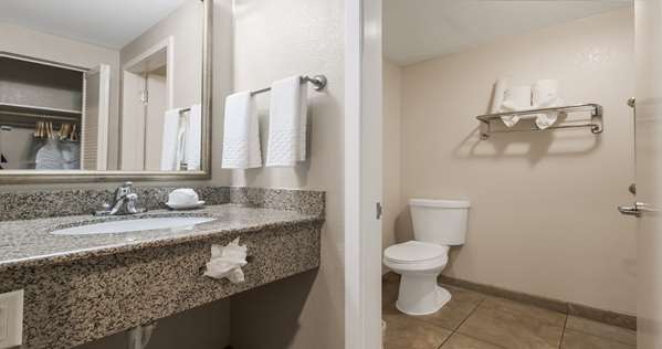 Suite - Best Western Plus Wine Country Inn Santa Rosa