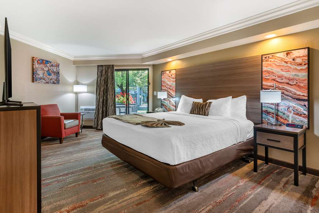 Best Western Plus Wine Country Inn & Suites-guestroom-Guest Room,On-Site.jpg