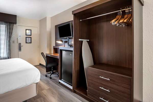  - Best Western Motel Salisbury