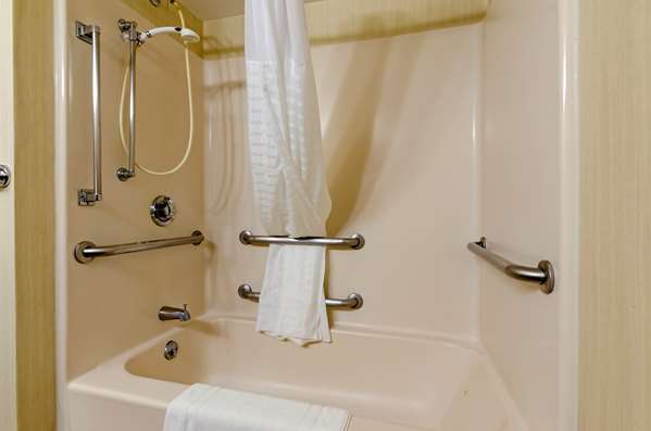  - Best Western Staunton Inn - I-81, Exit 222