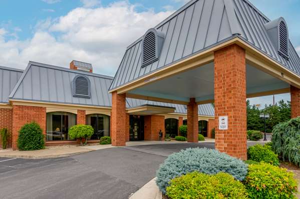 Exterior view - Best Western Staunton Inn - I-81, Exit 222