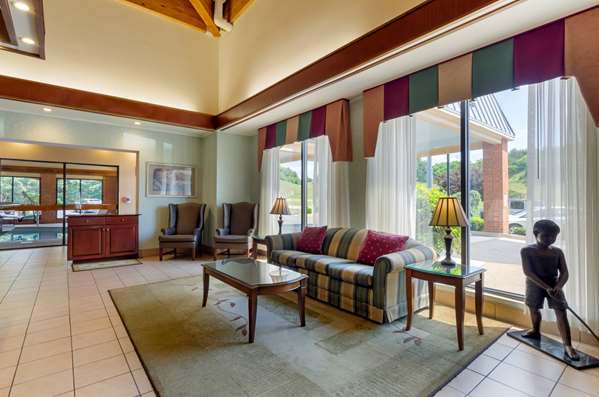  - Best Western Staunton Inn - I-81, Exit 222