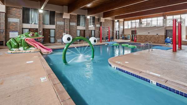 Pool - Best Western Ramkota Hotel Aberdeen